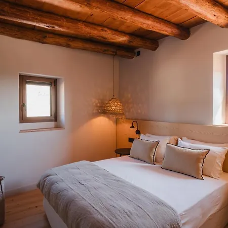 Hotel-masia Farres El Bruc