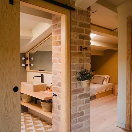 Hotel-masia Farres El Bruc